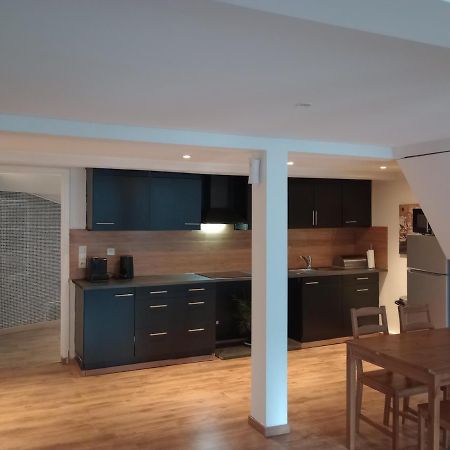 Charmant Duplex A 200M De La Cathedrale Apartment Лиеж Екстериор снимка