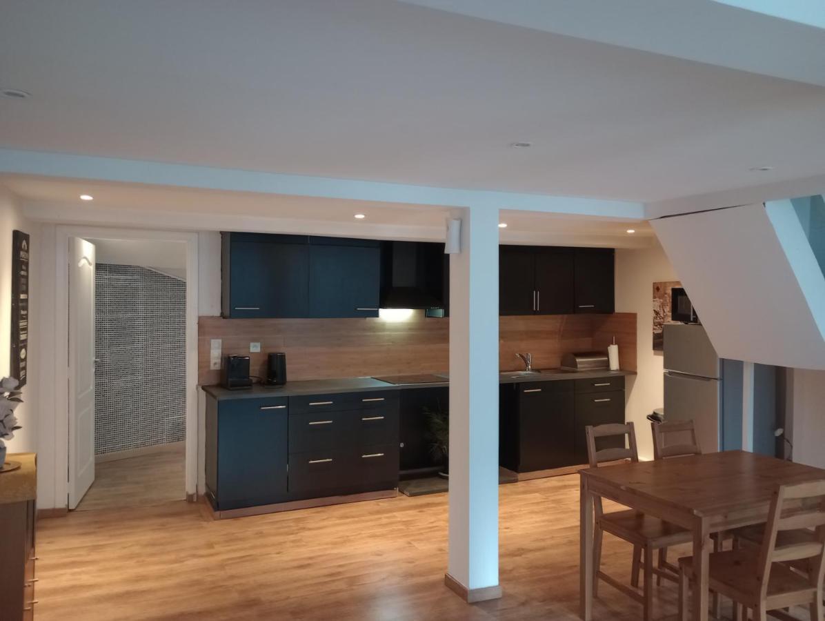 Charmant Duplex A 200M De La Cathedrale Apartment Лиеж Екстериор снимка